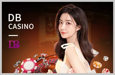 Trận đấu bóng đá ban đêm với ánh đèn sân vận động và logo phlboss888